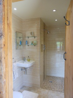 Shudrick Barn bathroom